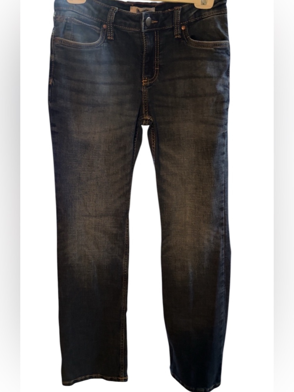 Women’s wrangler Jeans in Dark Blue Wash